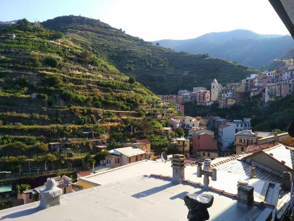 Casa Di Mezzo By Arbaspaa Manarola Bagian luar foto